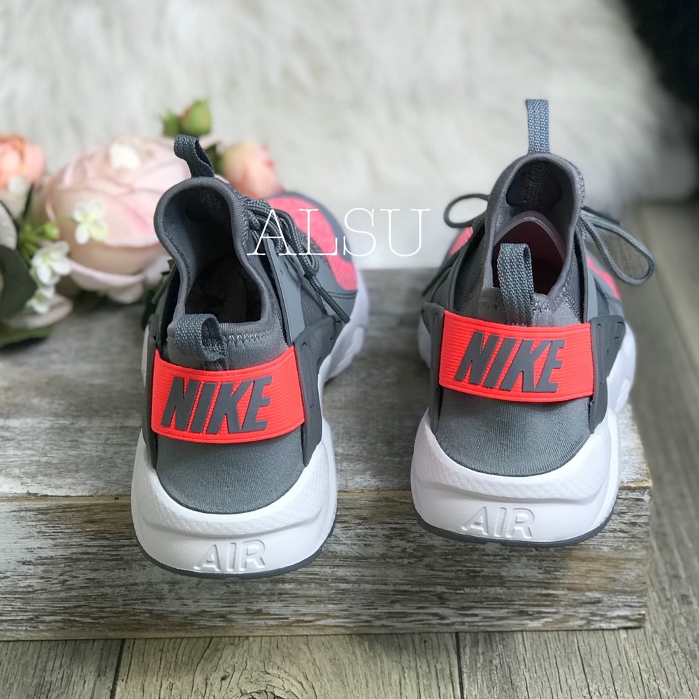 Nike Air Huarache Run Ultra GS Cool Grey HotPunch - Picture 4 of 8